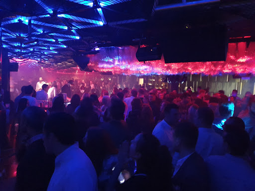 Nightclubs open on Sunday Berlin