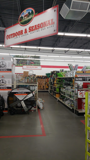 Home Improvement Store «Tractor Supply Co.», reviews and photos, 3000 Pruden Blvd, Suffolk, VA 23434, USA