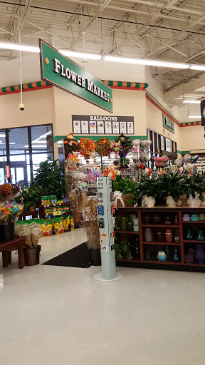 Grocery Store «Kroger», reviews and photos, 1905 N Jackson St #500, Tullahoma, TN 37388, USA