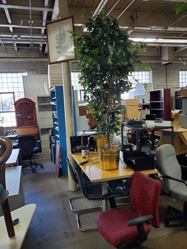 Office Furniture Store «Direct Office Furniture Whse», reviews and photos, 5041 N Western Ave, Chicago, IL 60625, USA