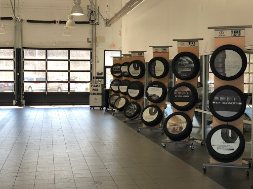 Lexus Dealer «Lexus of Highland Park», reviews and photos, 2930 Skokie Valley Rd, Highland Park, IL 60035, USA