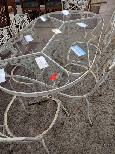 Thrift Store «Salvation Army Family Store and Donation Center», reviews and photos, 16119 Brookhurst St, Fountain Valley, CA 92708, USA