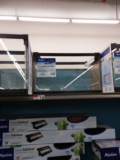 Pet Supply Store «Pet Supplies Plus», reviews and photos, 135-25 79th St, Howard Beach, NY 11414, USA