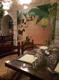 Atmosphère du Restaurant de spécialités d'Afrique de l'Ouest A La Banane Ivoirienne à Paris - n°6