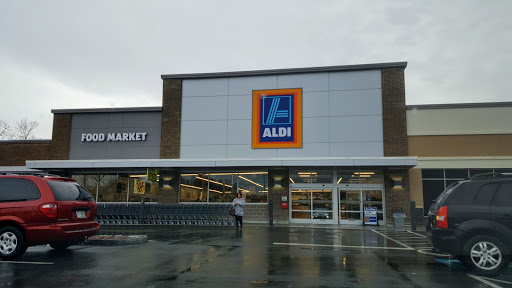 Supermarket «ALDI», reviews and photos, 270 Amherst St, Nashua, NH 03063, USA