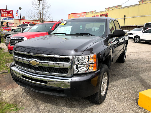 Used Car Dealer «M&L Auto Sales», reviews and photos, 7337 Harrisburg Blvd, Houston, TX 77011, USA