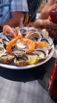 Plats et boissons du Restaurant de fruits de mer Au Détour Mas Conchylicole à Loupian - n°6