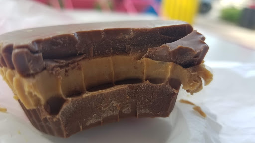 Ice Cream Shop «Sloan’s», reviews and photos, 112 Commercial Blvd, Lauderdale-By-The-Sea, FL 33308, USA