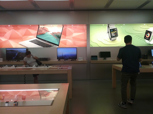 Computer Store «Apple Brandon», reviews and photos, 459 Brandon Town Center Dr, Brandon, FL 33511, USA