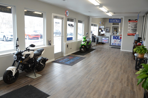 Used Car Dealer «Bollman Auto Center», reviews and photos, 305 W Rock Falls Rd, Rock Falls, IL 61071, USA