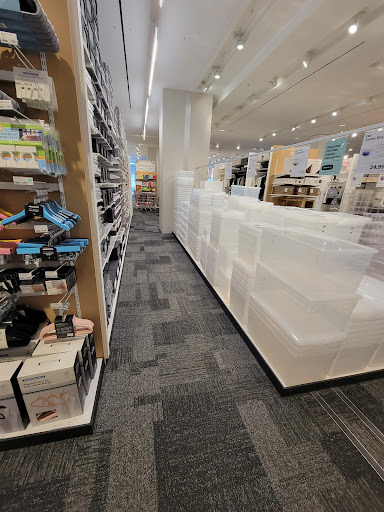 Shopping Mall «The Shops at Roosevelt Collection», reviews and photos, 150 W Roosevelt Rd, Chicago, IL 60605, USA