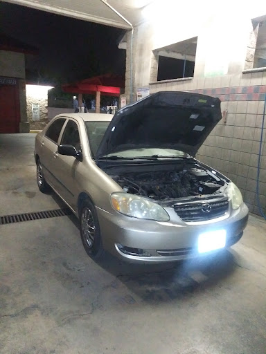 Car Wash «Squeeky Clean Car Wash», reviews and photos, 12690 Magnolia Ave, Riverside, CA 92503, USA