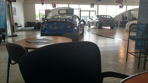 Honda Dealer «Honda BMW of Champaign», reviews and photos, 100 Burwash Ave, Savoy, IL 61874, USA