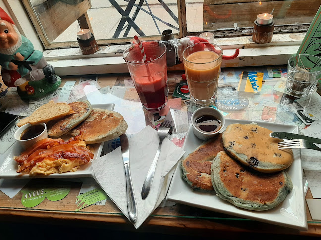 Kommentarer og anmeldelser af Next Door Café