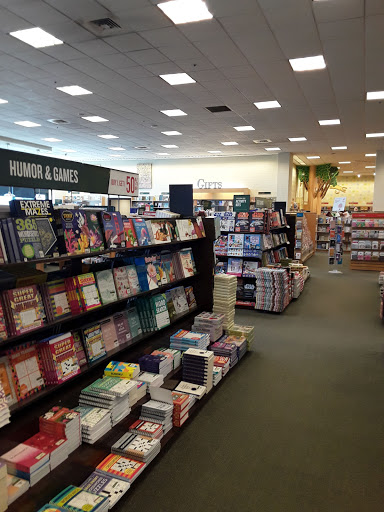 Book Store «Barnes & Noble», reviews and photos, 801 Lehigh Lifestyle Center, Whitehall, PA 18052, USA