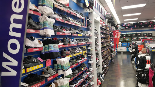 Sporting Goods Store «Big 5 Sporting Goods», reviews and photos, 11975 SW Canyon Rd, Beaverton, OR 97005, USA