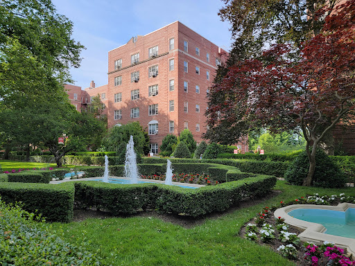 Paint Store «Forest Hills Hardware Paint Inc», reviews and photos, 11643 Queens Blvd, Forest Hills, NY 11375, USA