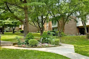 Meetinghouse Apartments image