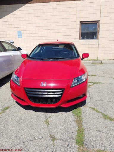 Auto Body Shop «Roberts Paint & Body Inc», reviews and photos, 610 E Industrial Dr, Chelsea, MI 48118, USA