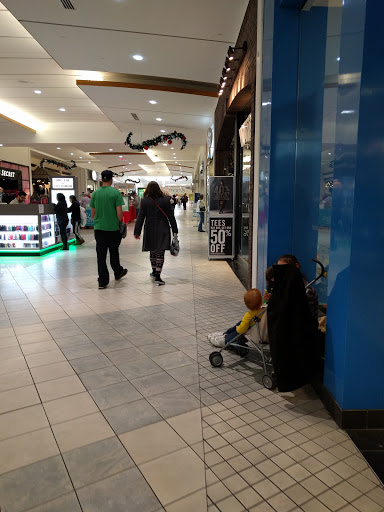 Shopping Mall «Dartmouth Mall», reviews and photos, 200 N Dartmouth Mall, Dartmouth, MA 02747, USA