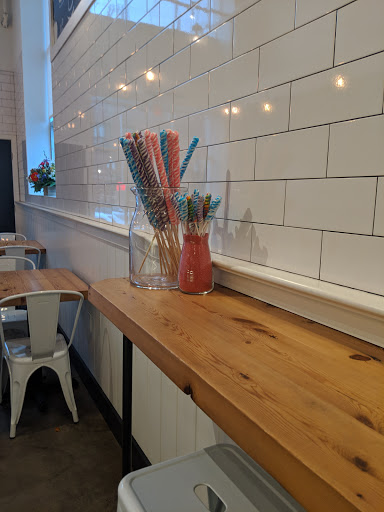 Cake Shop «Cake Life Bake Shop», reviews and photos, 1306 Frankford Ave, Philadelphia, PA 19125, USA