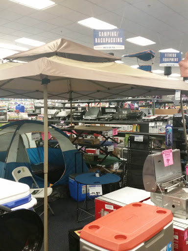 Sporting Goods Store «Big 5 Sporting Goods», reviews and photos, 19232 Soledad Canyon Rd, Canyon Country, CA 91351, USA