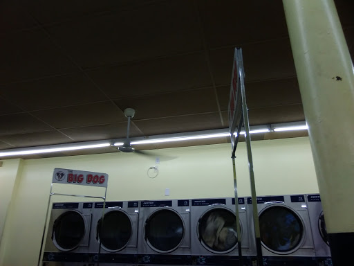 Laundromat «Fresh Start Coin Laundry», reviews and photos, 2922 Roosevelt Blvd, Clearwater, FL 33760, USA