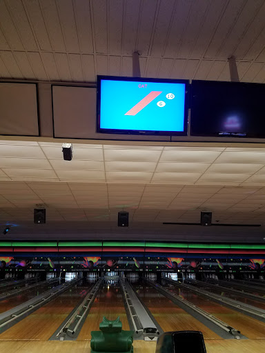 Bowling Alley «Blue Fox Rock n Bowl», reviews and photos, 1603 Hopmeadow St, Simsbury, CT 06070, USA