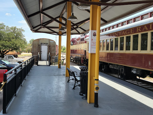 Historical Landmark «Grapevine Vintage Railroad», reviews and photos, 707 S Main St, Grapevine, TX 76051, USA