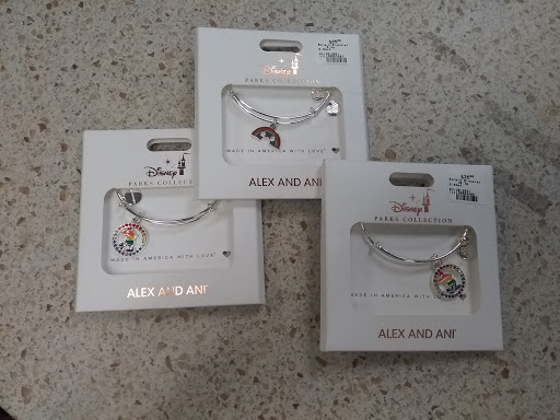 Pawn Shop «Value Pawn & Jewelry», reviews and photos, 4211 13th St, St Cloud, FL 34769, USA