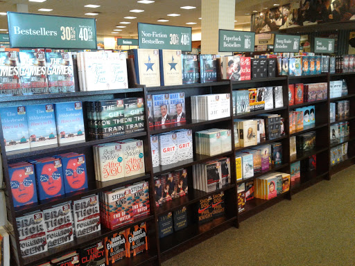 Book Store «Barnes & Noble Booksellers Happy Valley», reviews and photos, 2501 W Happy Valley Rd, Phoenix, AZ 85085, USA