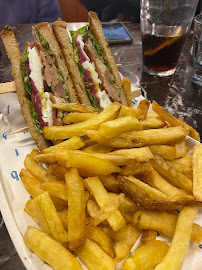 Club sandwich du Restaurant français Brasserie Dubillot à Paris - n°11