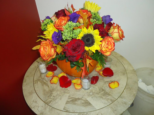 Florist «Bed of Roses Florist», reviews and photos, 2231 Central Park Ave, Yonkers, NY 10710, USA