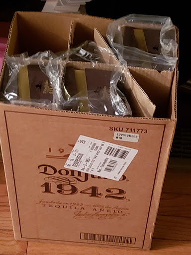 Liquor Store «I & S Wine And Spirits», reviews and photos, 1025 W 63rd St, Chicago, IL 60621, USA