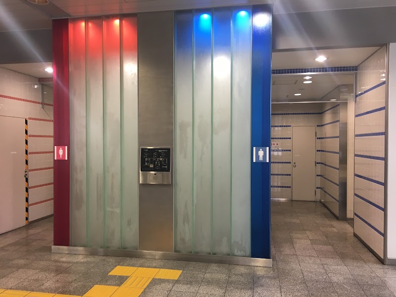 京王線高幡不動駅構内多機能トイレ