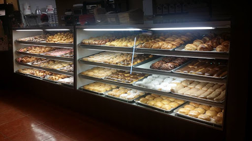 Donut Shop «Mesa Donuts», reviews and photos, 6008 E McKellips Rd, Mesa, AZ 85215, USA