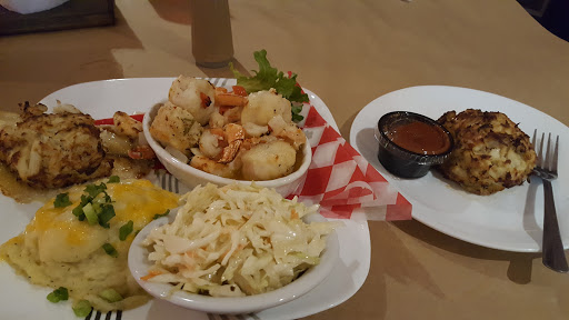Seafood Restaurant «Hilltop Crab House», reviews and photos, 8980 Gap Newport Pike, Toughkenamon, PA 19374, USA