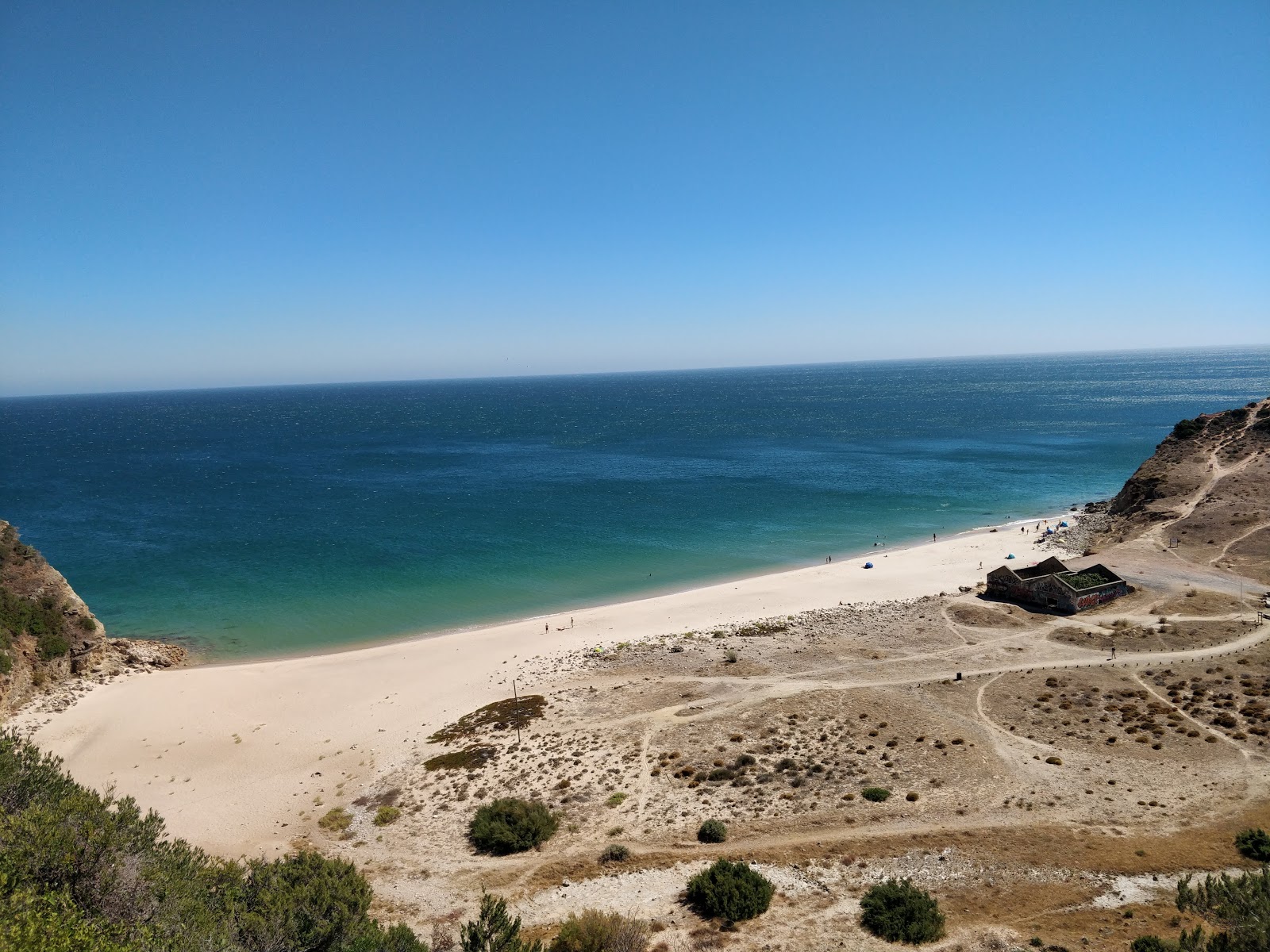 Fotografie cu Praia da Boca do Rio - locul popular printre cunoscătorii de relaxare