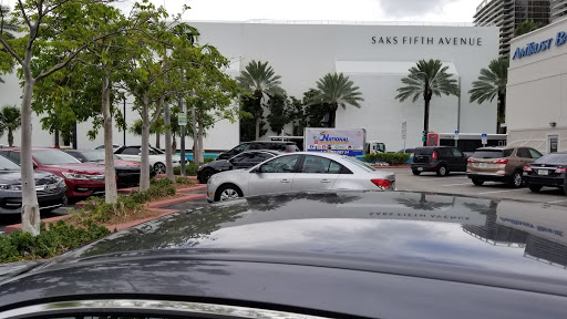 Department Store «Saks Fifth Avenue», reviews and photos, 9700 Collins Ave, Bal Harbour, FL 33154, USA