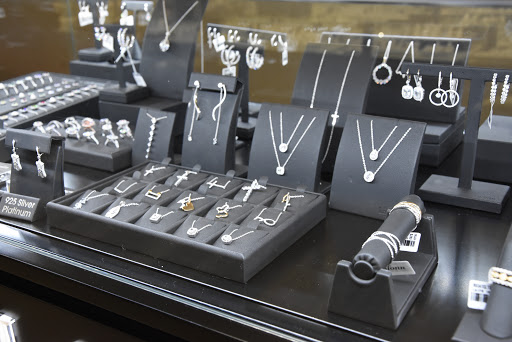 Jewelry Designer «Fiscus Diamond Jewelers», reviews and photos, 1701 SE Delaware Ave # 250, Ankeny, IA 50021, USA
