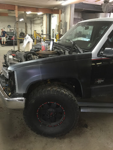 Auto Body Shop «Auto Fixit Body Shop Inc», reviews and photos, 805 Ottawa Ave NW, Grand Rapids, MI 49503, USA