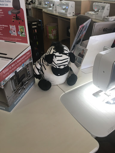 Quilt Shop «Thimbles», reviews and photos, 940 S State St, Lockport, IL 60441, USA