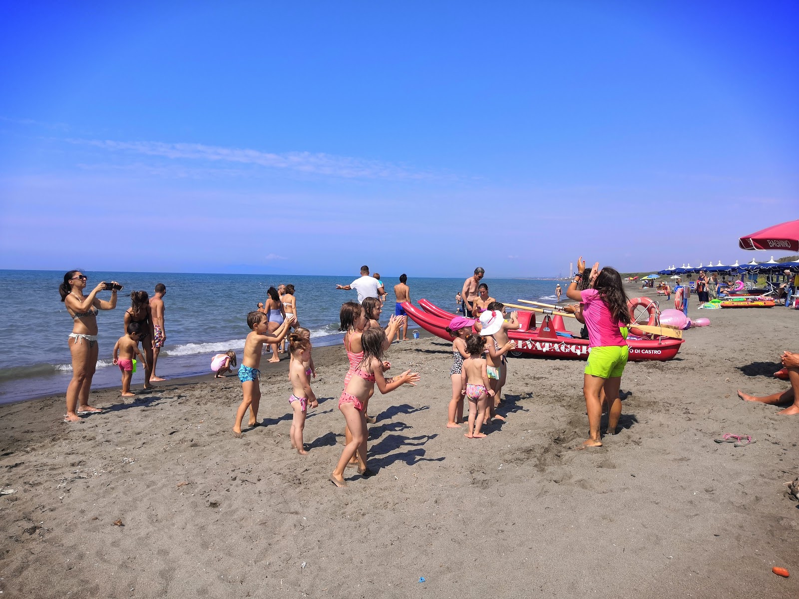 Foto de Montalto Marina beach III - bom local amigável para animais de estimação para férias