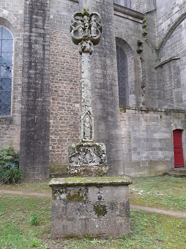 Croix de cimetière à Vannes