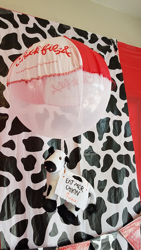 Fast Food Restaurant «Chick-fil-A», reviews and photos, 2711 N Belt Line Rd, Irving, TX 75062, USA