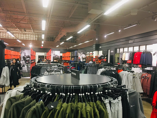 Sporting Goods Store «Nike Factory Store», reviews and photos, 3000 Grapevine Mills Pkwy #611, Grapevine, TX 76051, USA