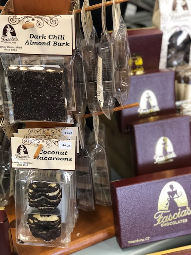 Florist «Roaring Oaks Florist», reviews and photos, 349A Main St, Lakeville, CT 06039, USA