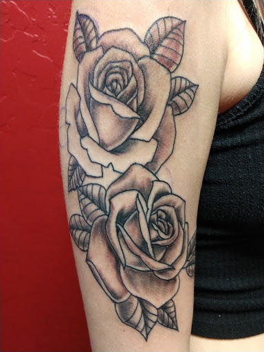 Tattoo Shop «Frontier Tattoo Company», reviews and photos, 2510 E Hunt Hwy #12, San Tan Valley, AZ 85143, USA