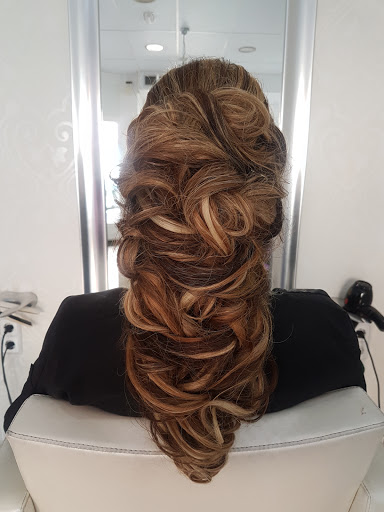 Helen Estilistas en Valdemoro, Madrid