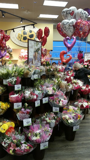 Grocery Store «Safeway», reviews and photos, 138 SW 148th St, Burien, WA 98166, USA